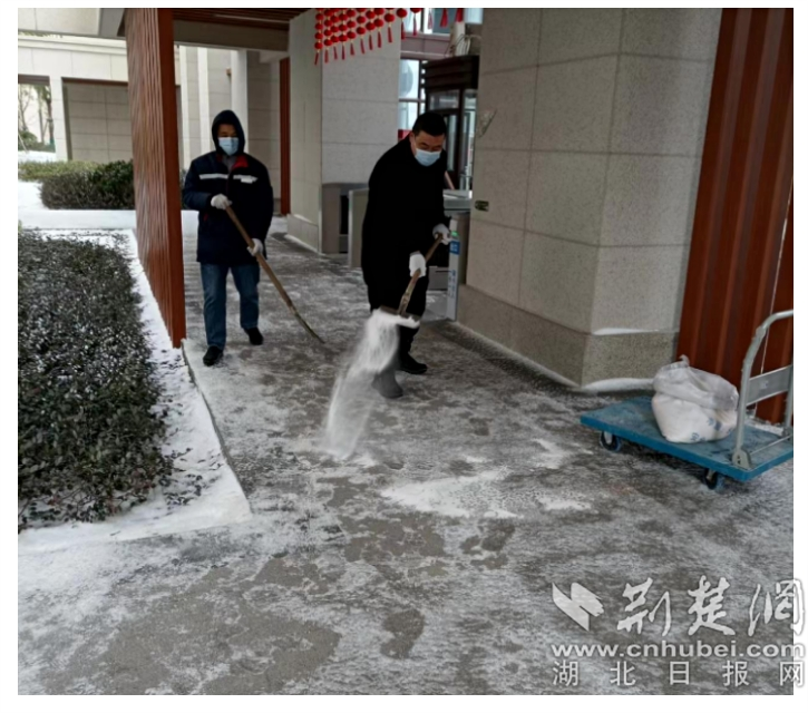 0以雪為令！孝感住建系統(tǒng)全面行動(dòng)，住建人堅(jiān)守一線！2.png.png