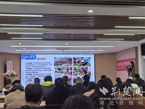 中南路街道新民主路社區(qū)《凝聚群團(tuán)合力，關(guān)愛(ài)少年兒童成長(zhǎng)——青少年空間寒暑假托管》項(xiàng)目展示圖.jpg