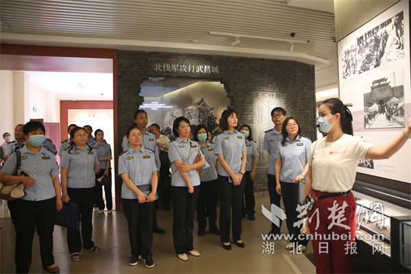 五所聯(lián)合特色主題黨日活動。.JPG